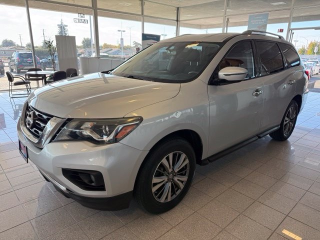 Nissan Pathfinder Vehicle Full-screen Gallery Image 07