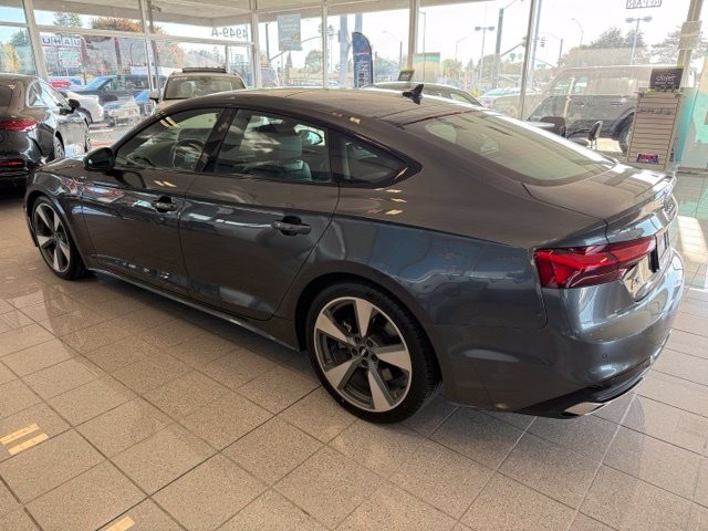 Audi A5 Sportback Vehicle Full-screen Gallery Image 06