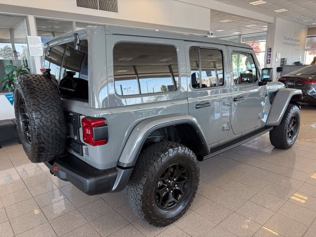 Jeep Wrangler 4xe Vehicle Full-screen Gallery Image 04