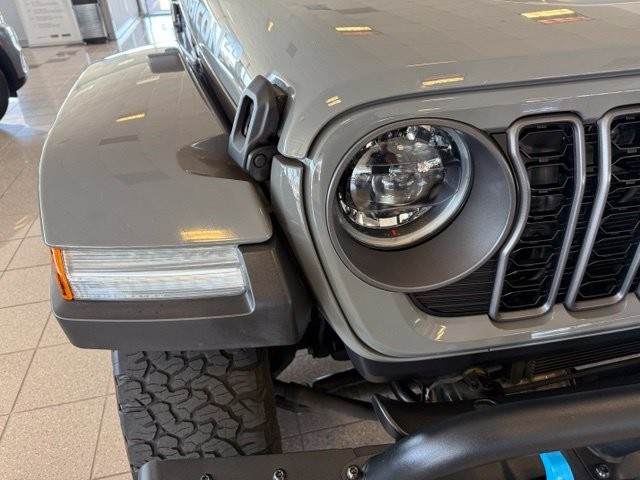 Jeep Wrangler 4xe Vehicle Full-screen Gallery Image 10