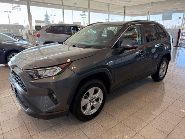 Toyota RAV4 Vehicle Full-screen Gallery Image 07