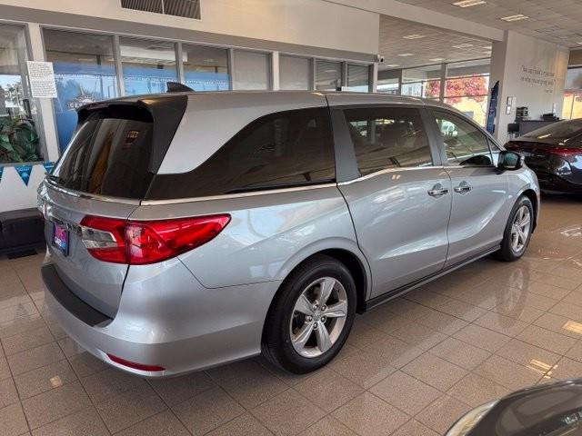 Honda Odyssey Vehicle Full-screen Gallery Image 04