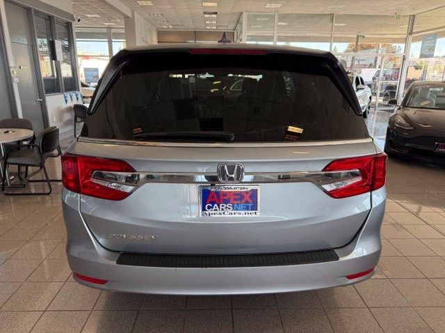 Honda Odyssey Vehicle Full-screen Gallery Image 05