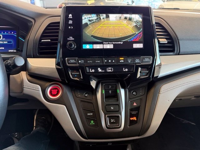 Honda Odyssey Vehicle Full-screen Gallery Image 16
