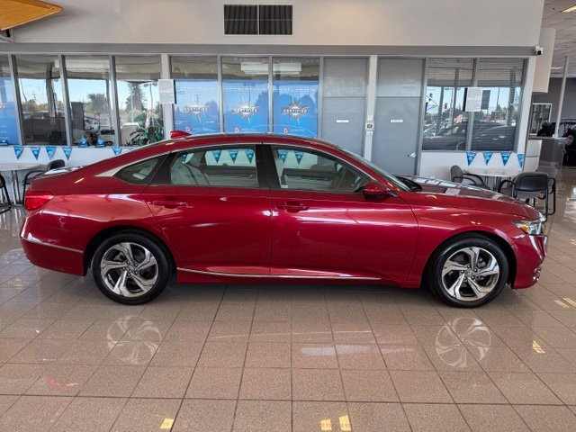 Honda Accord Sedan Vehicle Full-screen Gallery Image 03