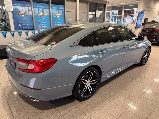 Honda Accord Hybrid Vehicle Full-screen Gallery Image 04