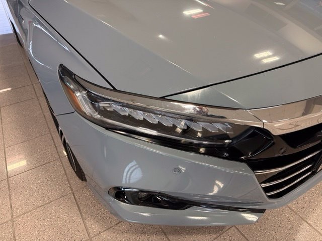Honda Accord Hybrid Vehicle Full-screen Gallery Image 10
