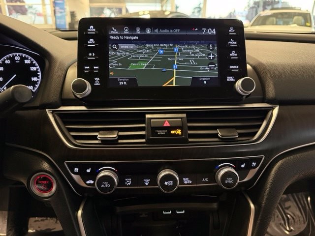 Honda Accord Hybrid Vehicle Full-screen Gallery Image 15