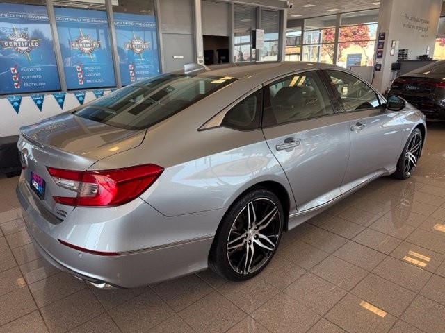 Honda Accord Hybrid Vehicle Full-screen Gallery Image 04