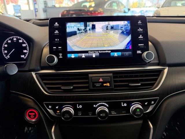 Honda Accord Hybrid Vehicle Full-screen Gallery Image 16