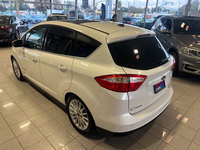 Ford C-Max Hybrid Vehicle Full-screen Gallery Image 11