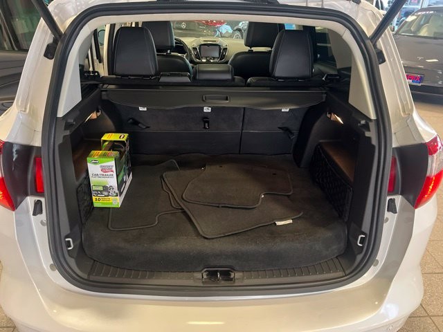 Ford C-Max Hybrid Vehicle Full-screen Gallery Image 18