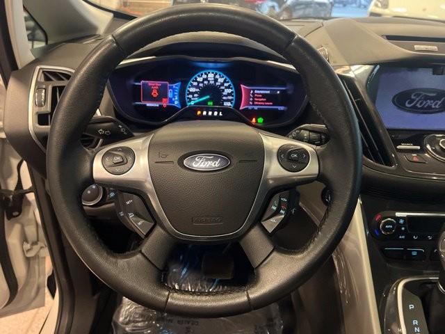 Ford C-Max Hybrid Vehicle Full-screen Gallery Image 19