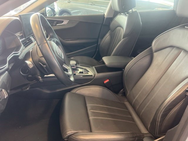 Audi A5 Sportback Vehicle Full-screen Gallery Image 04