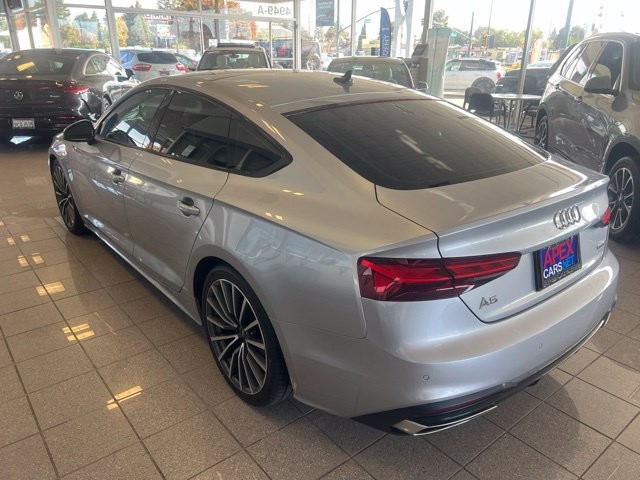 Audi A5 Sportback Vehicle Full-screen Gallery Image 12