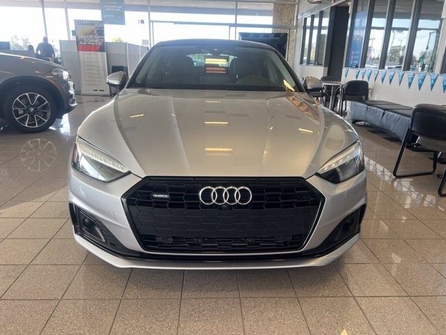 Audi A5 Sportback Vehicle Full-screen Gallery Image 16