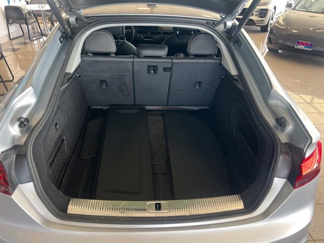 Audi A5 Sportback Vehicle Full-screen Gallery Image 20