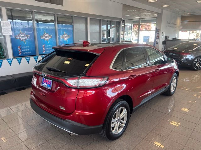 Ford Edge Vehicle Full-screen Gallery Image 02