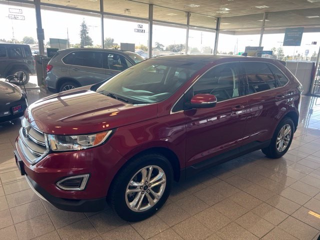 Ford Edge Vehicle Full-screen Gallery Image 15