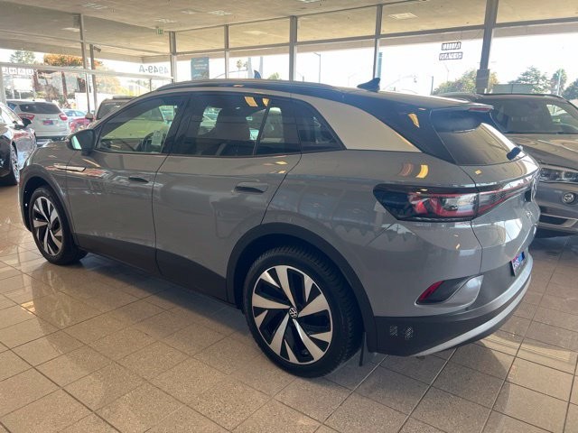 Volkswagen ID.4 Vehicle Full-screen Gallery Image 14