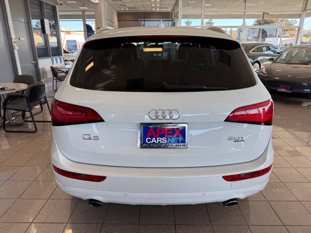 Audi Q5 Vehicle Full-screen Gallery Image 05
