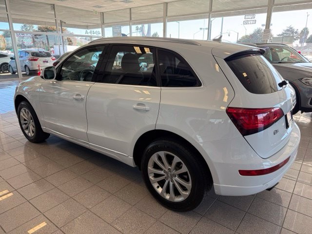 Audi Q5 Vehicle Full-screen Gallery Image 06