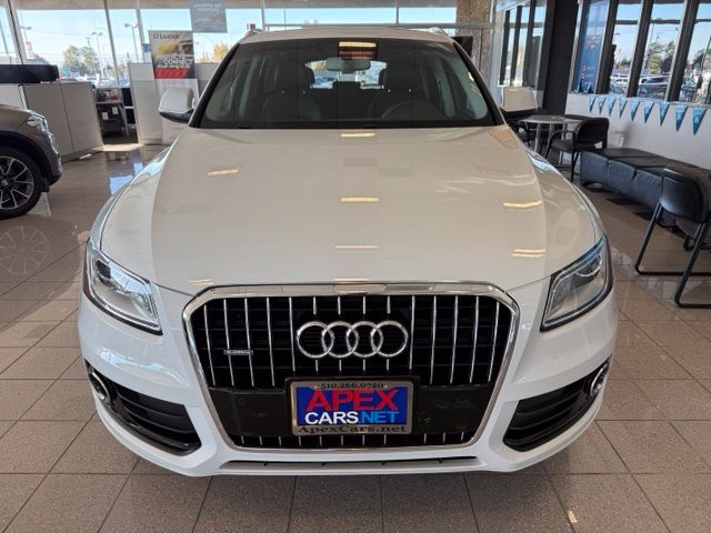Audi Q5 Vehicle Full-screen Gallery Image 08