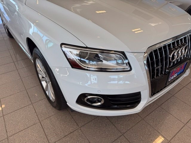 Audi Q5 Vehicle Full-screen Gallery Image 09