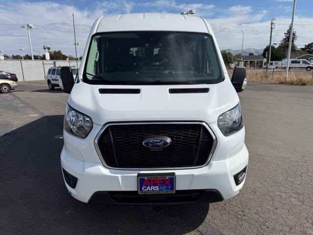 Ford Transit Passenger Wagon Vehicle Full-screen Gallery Image 08