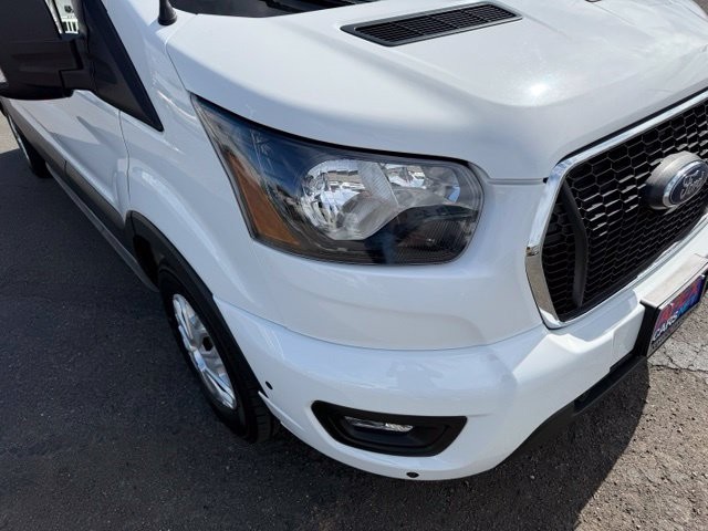 Ford Transit Passenger Wagon Vehicle Full-screen Gallery Image 09