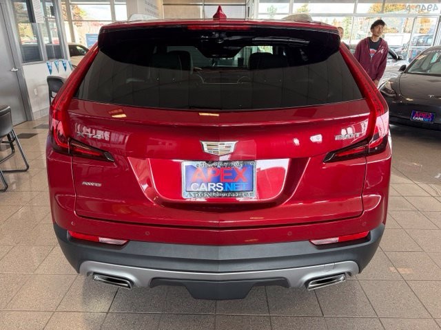 Cadillac XT4 Vehicle Full-screen Gallery Image 04