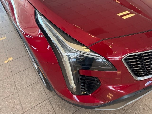 Cadillac XT4 Vehicle Full-screen Gallery Image 09