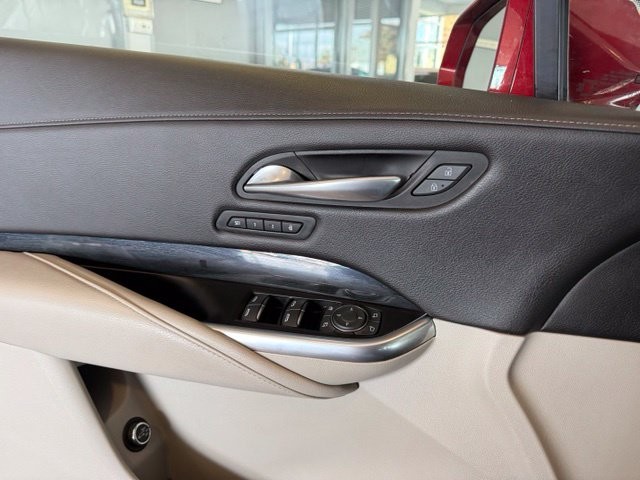 Cadillac XT4 Vehicle Full-screen Gallery Image 19