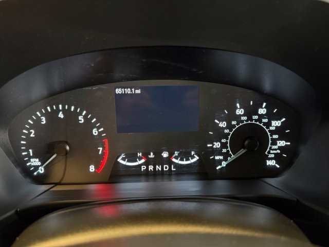 Ford Escape Vehicle Full-screen Gallery Image 14
