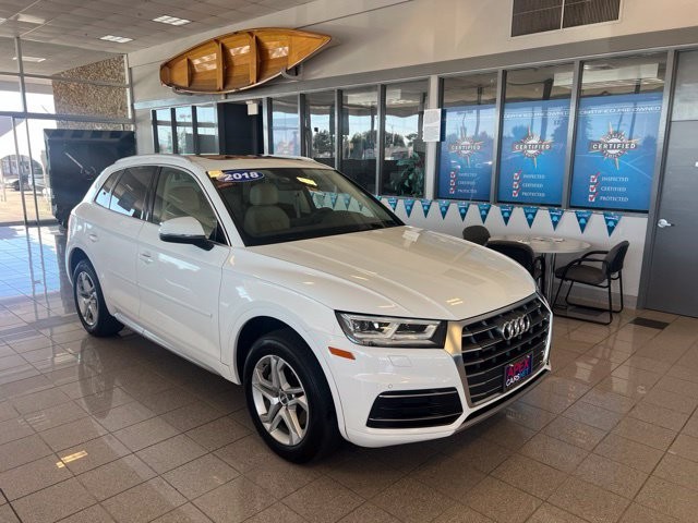 Audi Q5 Vehicle Full-screen Gallery Image 06