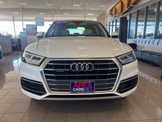 Audi Q5 Vehicle Full-screen Gallery Image 16