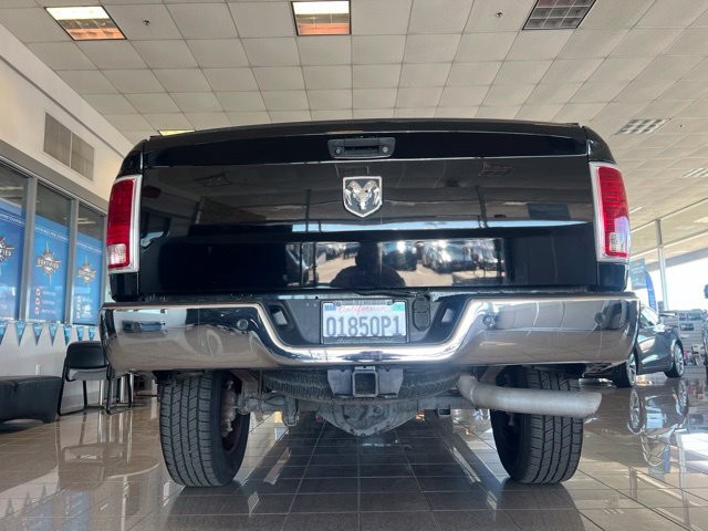 Ram 3500 Vehicle Full-screen Gallery Image 11