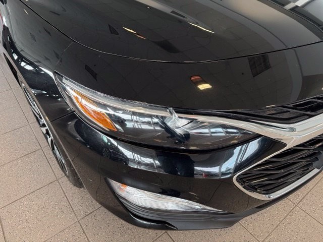 Chevrolet Malibu Vehicle Full-screen Gallery Image 09