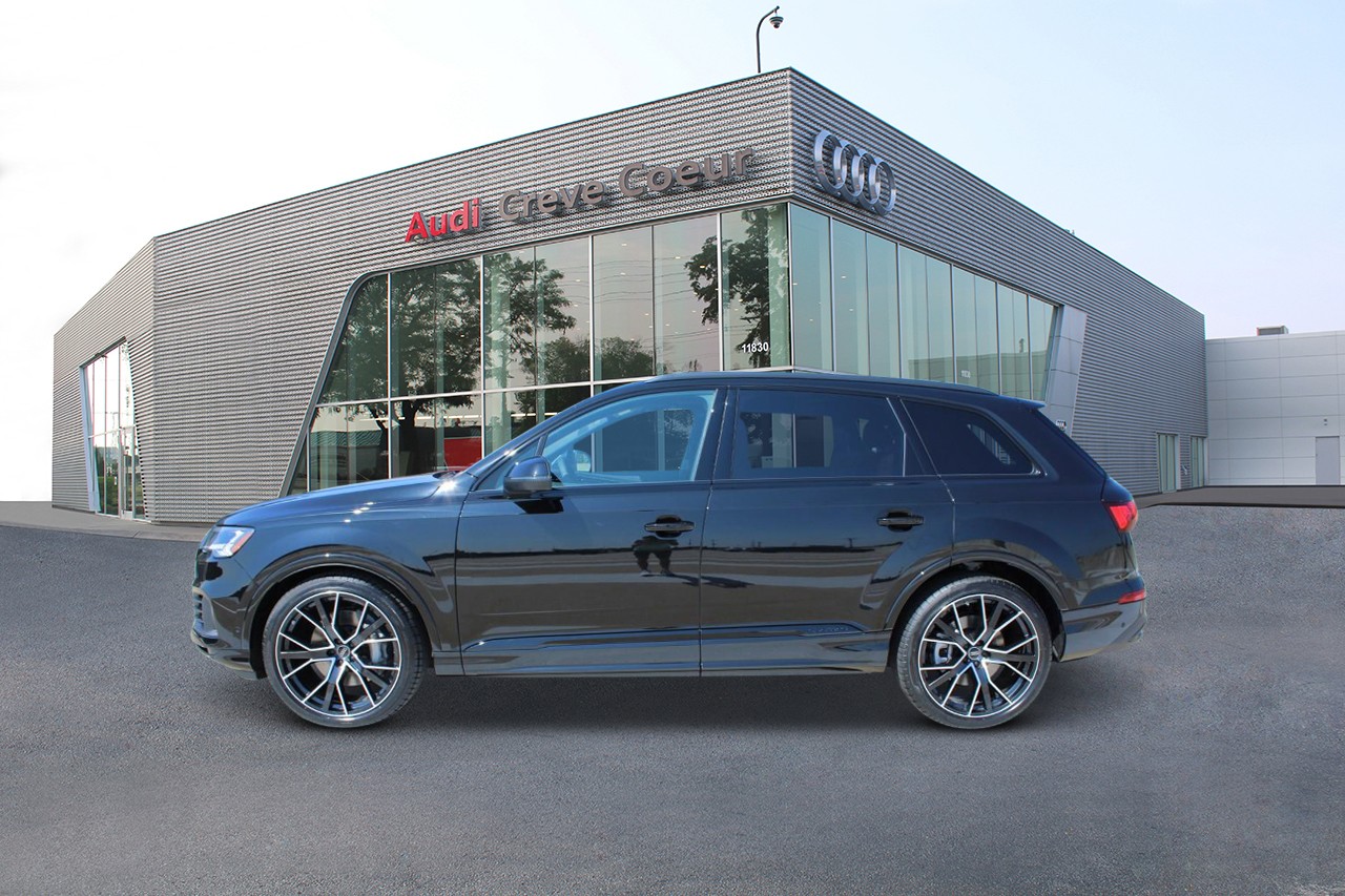 Audi Q7 Vehicle Full-screen Gallery Image 2