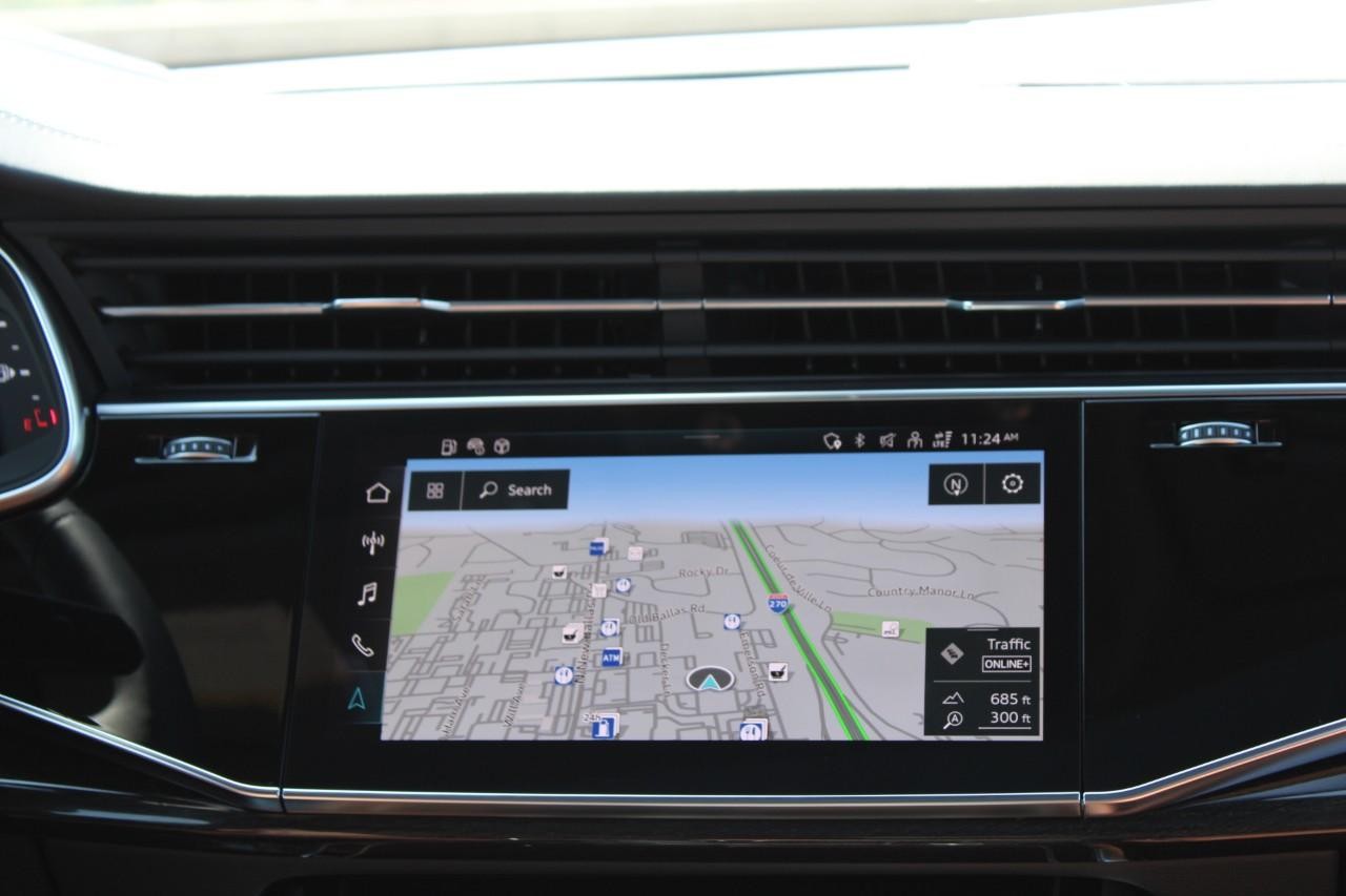 Audi Q7 Vehicle Full-screen Gallery Image 16