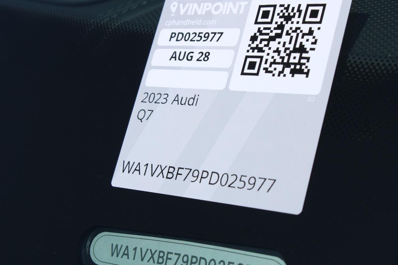 Audi Q7 Vehicle Full-screen Gallery Image 32