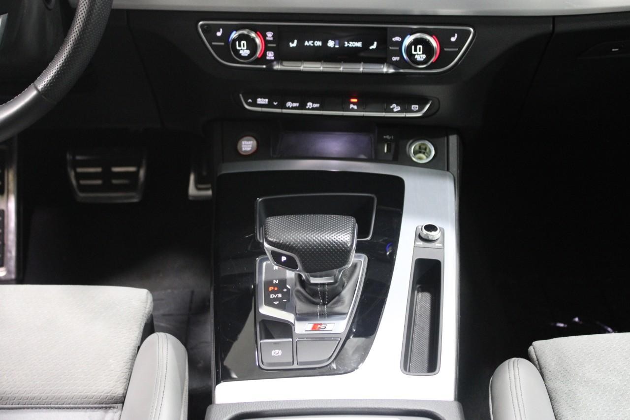 2021 Audi SQ5 Premium photo