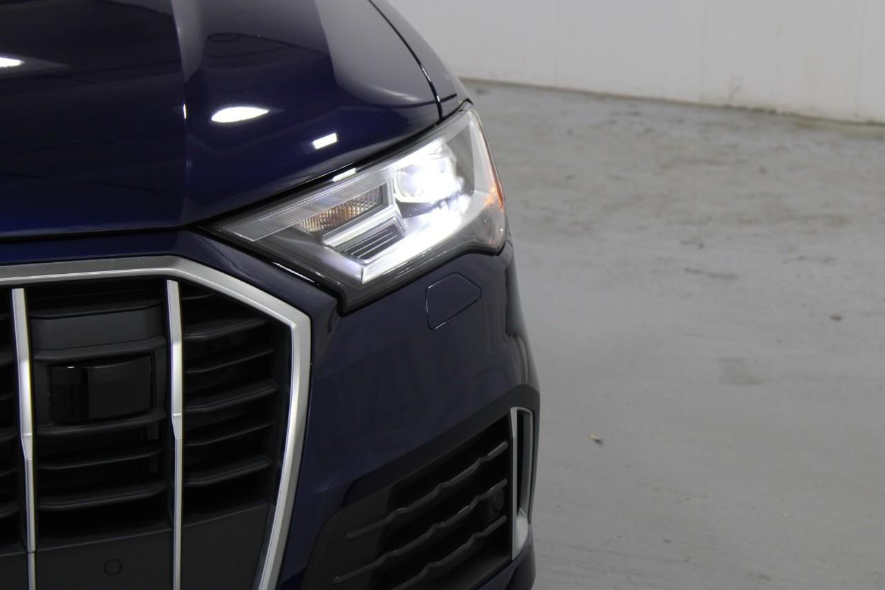 2023 Audi Q7 Premium photo