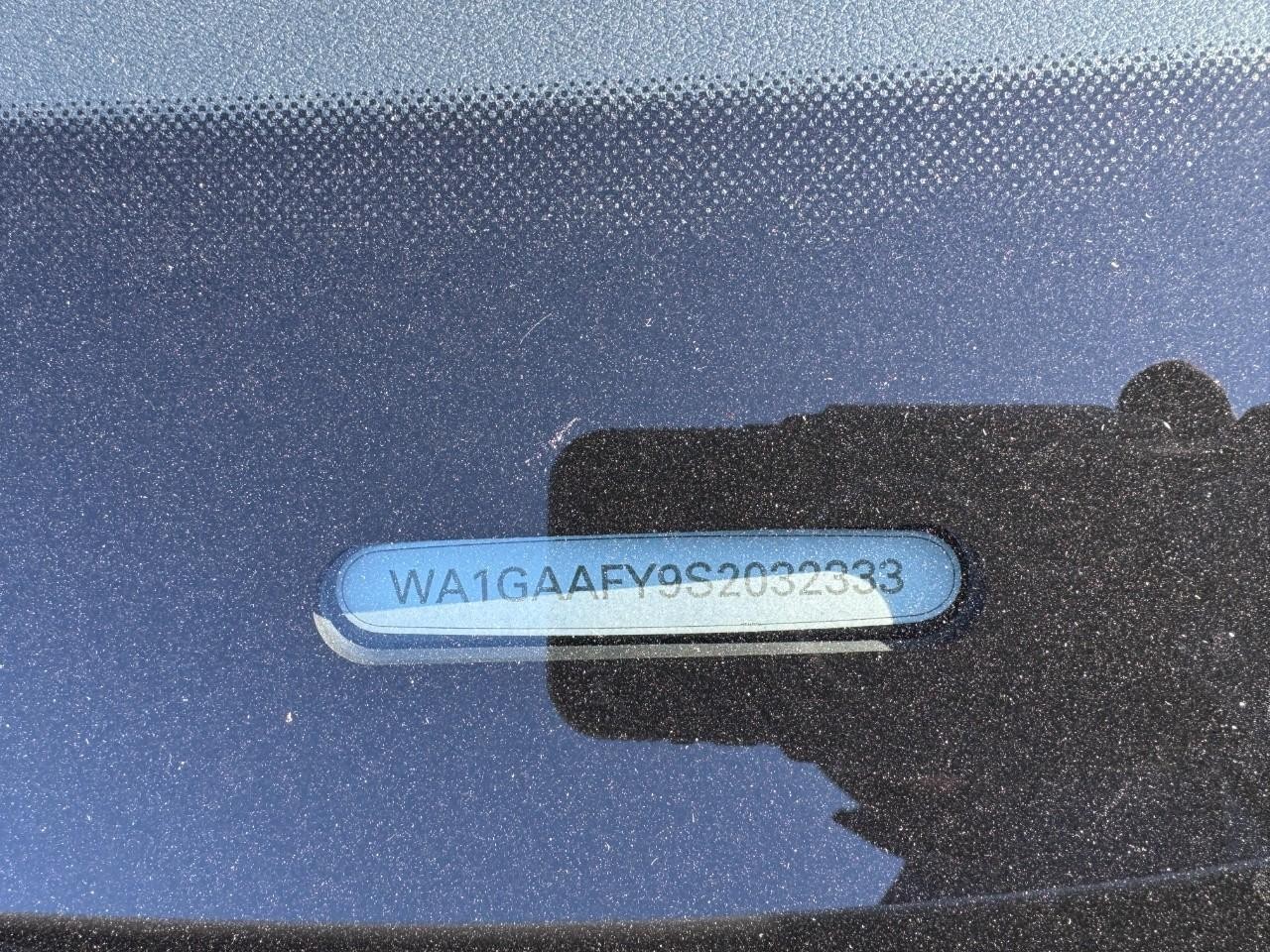 Audi Q5 Vehicle Full-screen Gallery Image 33