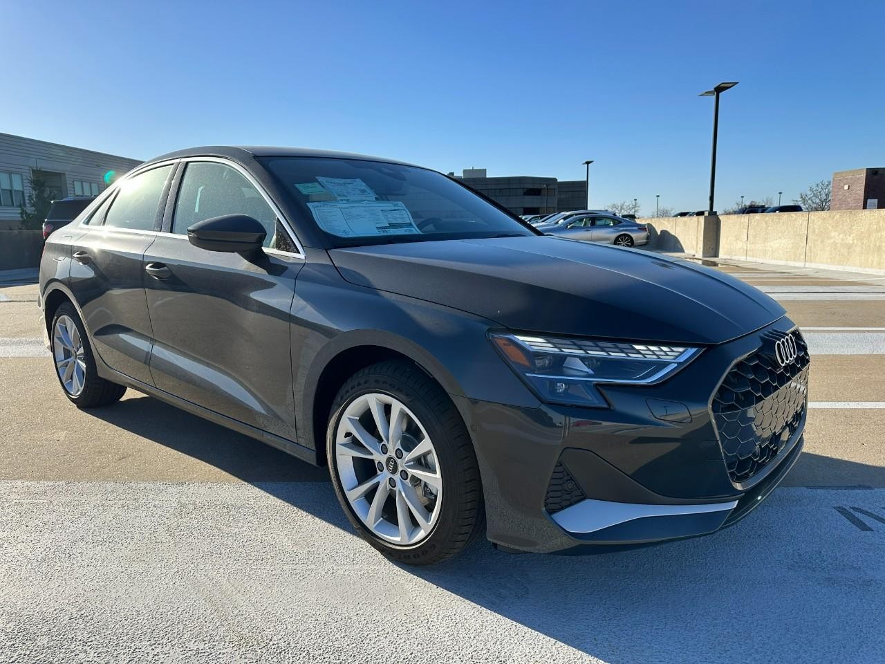 Audi A3 Vehicle Full-screen Gallery Image 4