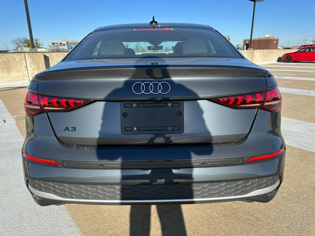 Audi A3 Vehicle Full-screen Gallery Image 5