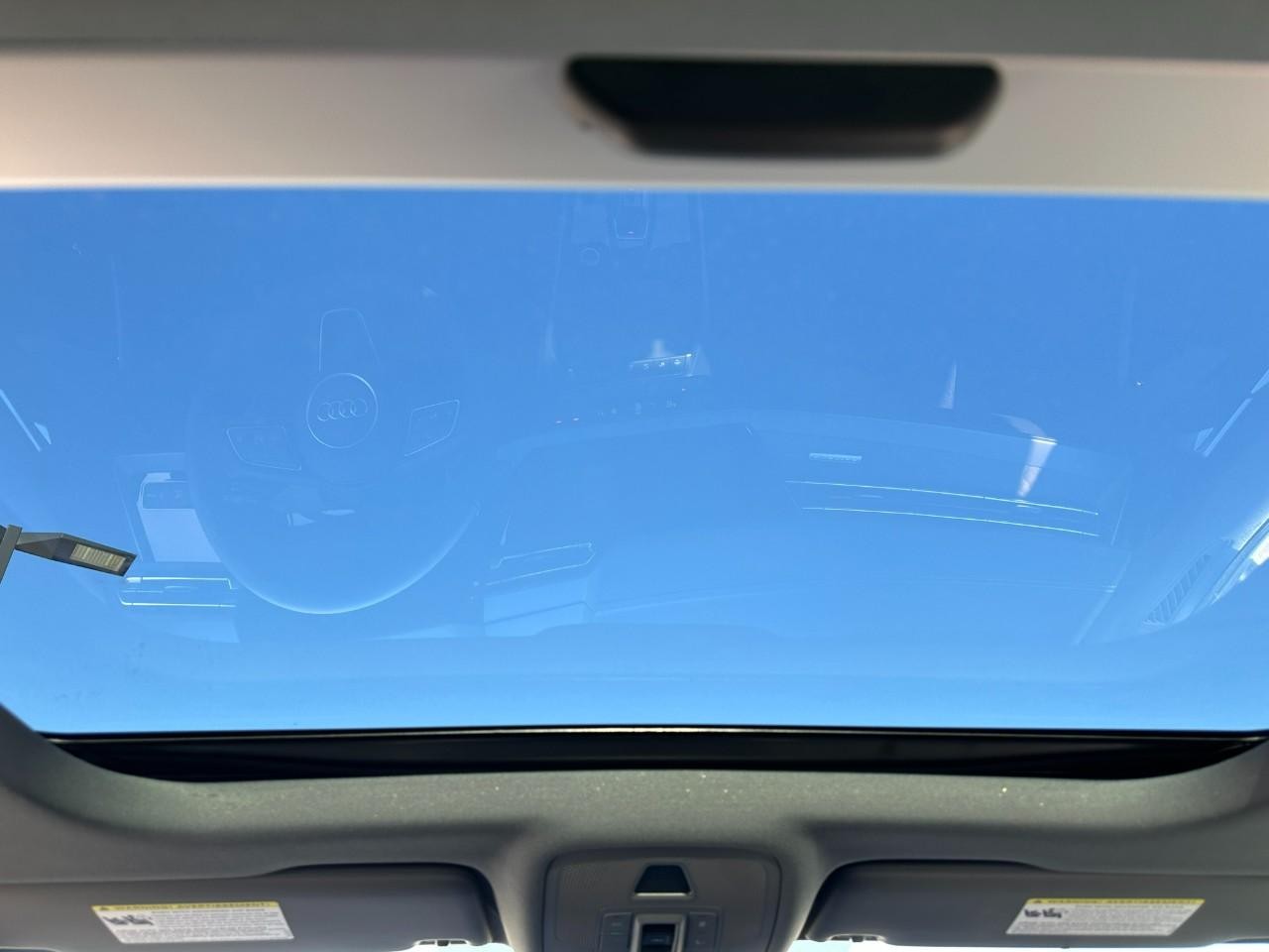 Audi A3 Vehicle Full-screen Gallery Image 11