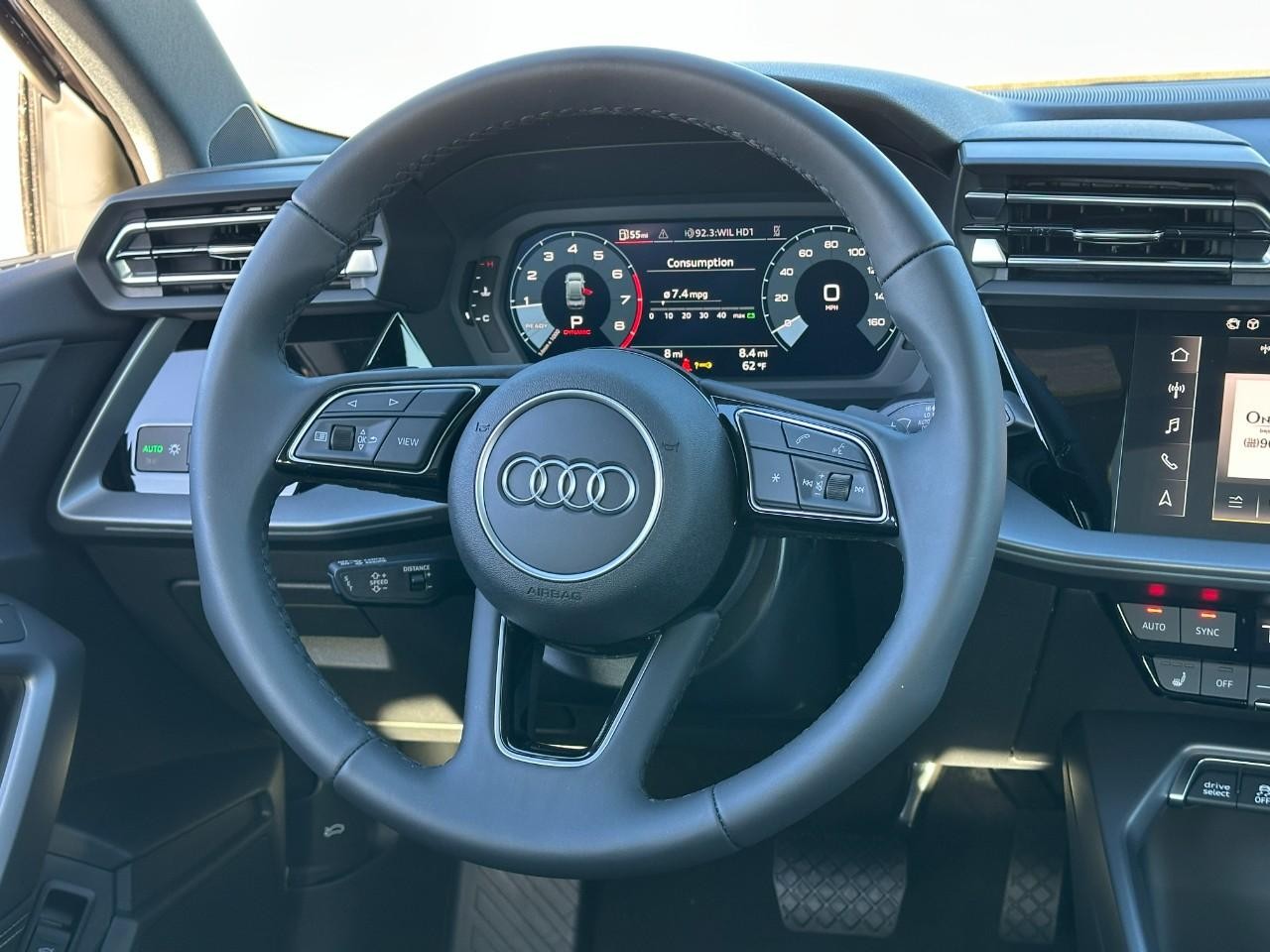 Audi A3 Vehicle Full-screen Gallery Image 13