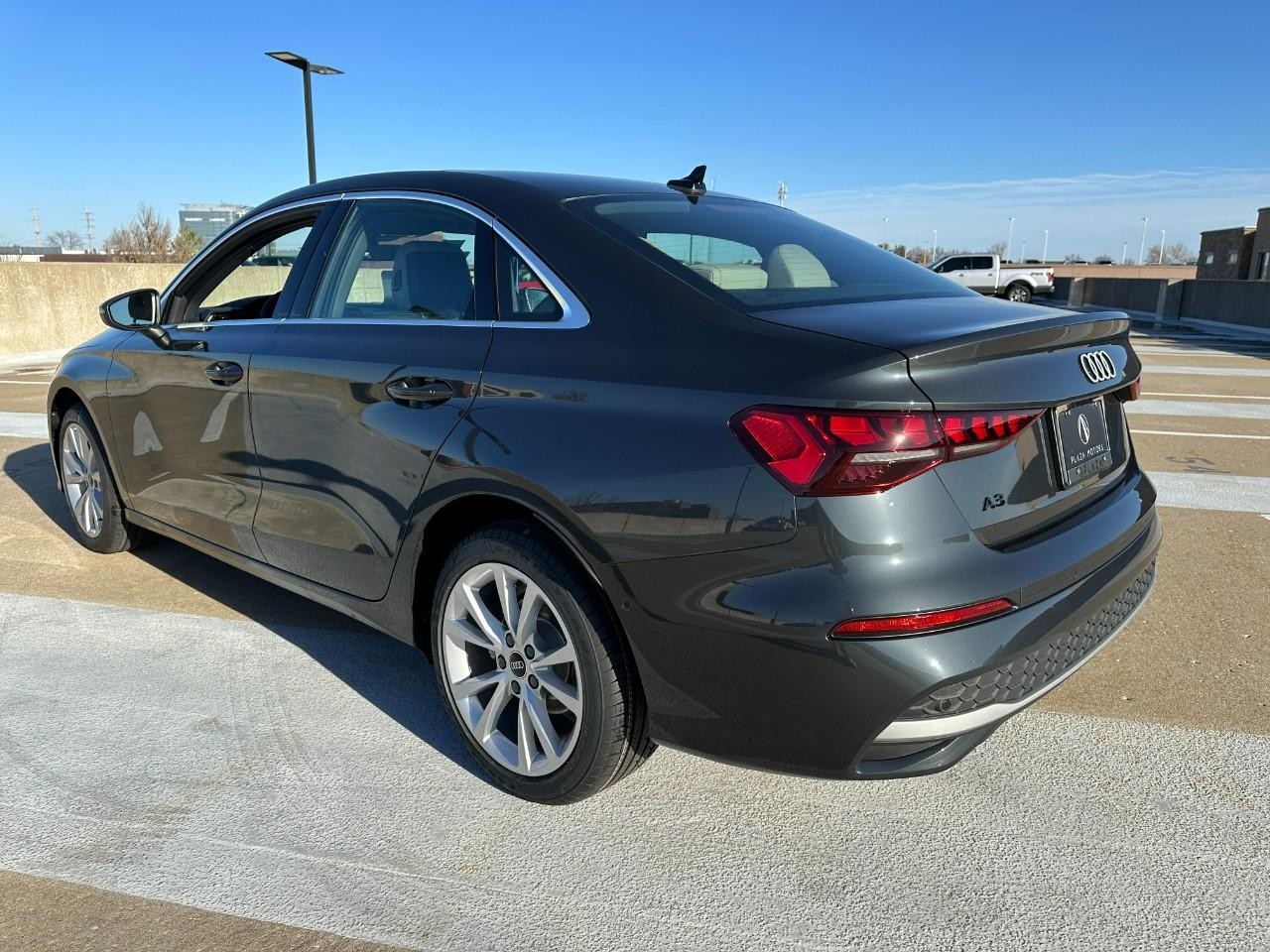 Audi A3 Vehicle Full-screen Gallery Image 03