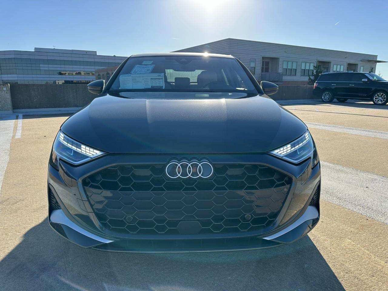 Audi A3 Vehicle Full-screen Gallery Image 08